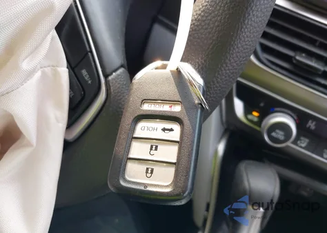 2020 Honda Accord Sedan Lx z USA, uszkodzony, nr VIN 1HGCV1F13LA098929